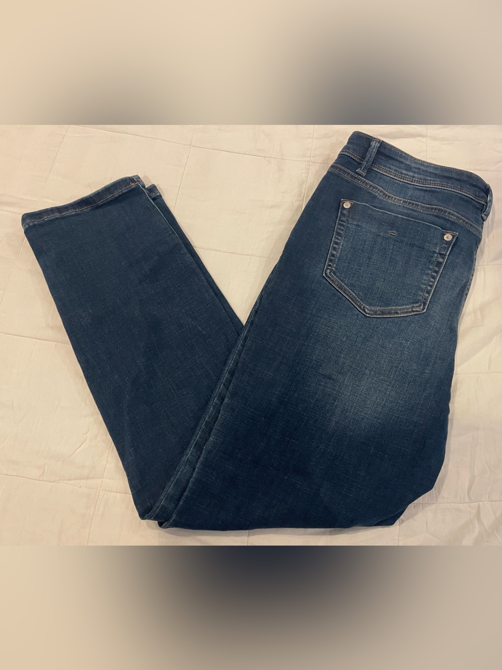 J. Jill Authentic Fit Slim Ankle Dark Blue Cropped
Jeans Sz 10 Cotton Tencel
